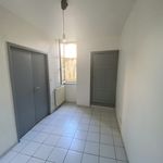 Rent 3 bedroom apartment of 44 m² in Bourg-lès-Valence