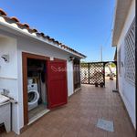 Rent 5 bedroom house of 100 m² in Latina
