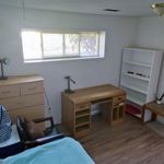 Rent 4 bedroom house in Saanich