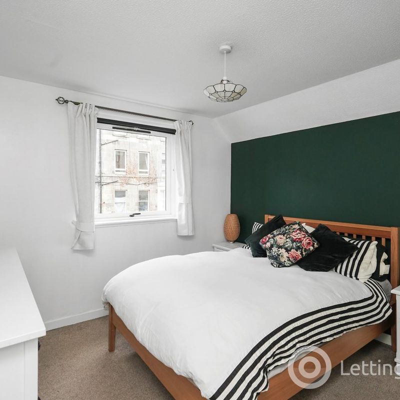 2 Bedroom Flat to Rent at Edinburgh, Leith, Leith-Walk, Pilrig, England Greenside