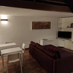 Affitto 1 camera appartamento di 50 m² in Naples