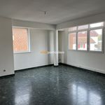 Appartement de 97 m² avec 4 chambre(s) en location à Pernes