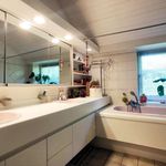 Rent a room of 300 m² in brussels