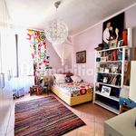 Affitto 5 camera appartamento di 105 m² in Bellano