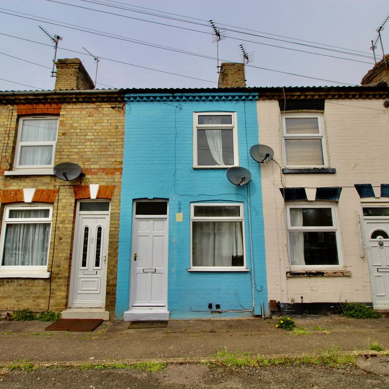 2 bedroom terraced house to rent Old Fletton