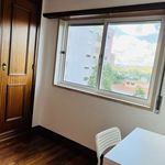 Rent a room of 100 m² in São Marcos