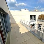Rent 3 bedroom apartment of 82 m² in CLICHY