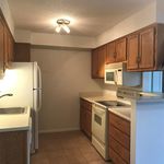 Rent 2 bedroom apartment of 1077 m² in Lakewood