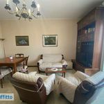 Rent 4 bedroom apartment of 90 m² in Milan