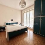 Affitto 3 camera appartamento di 61 m² in Sanremo