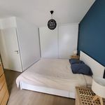 Rent 3 bedroom apartment of 60 m² in Puteaux