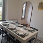 Rent a room of 211 m² in Florence