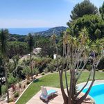 Rent 5 bedroom house of 230 m² in Sainte-Maxime