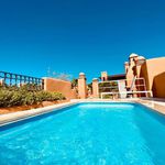 Rent 4 bedroom apartment of 220 m² in Marbella