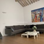 Affitto 5 camera appartamento di 150 m² in Siena