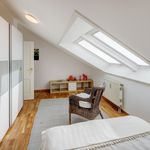 Miete 4 Schlafzimmer wohnung von 121 m² in Grasbrunn