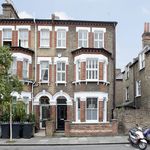 Rent 4 bedroom house of 189 m² in London
