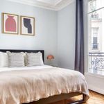 Rent 2 bedroom apartment of 104 m² in Paris