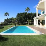 Rent 5 bedroom house of 720 m² in Estepona