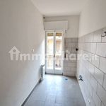 Affitto 3 camera appartamento di 90 m² in Avellino
