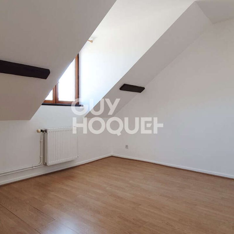 Location appartement 2 pièces 23 m² Charleville-Mézières (08000)
