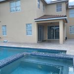 Rent 4 bedroom apartment of 2975 m² in Doral
