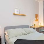 Rent 3 bedroom apartment in Milano