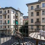 Affitto 1 camera appartamento di 74 m² in Milano