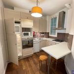 Rent 4 bedroom apartment of 82 m² in Paris