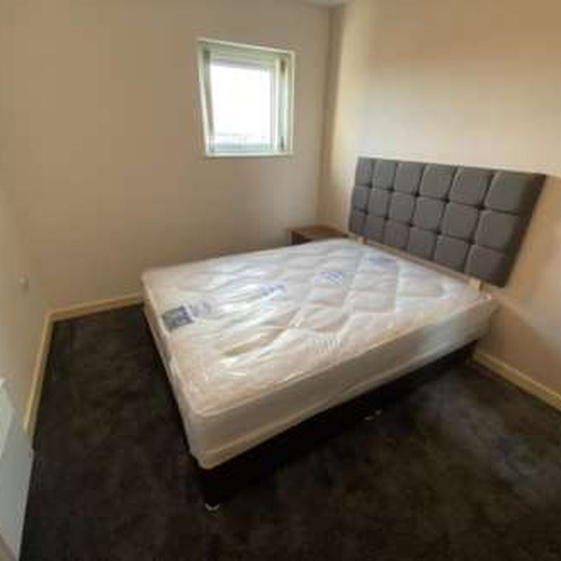 Price £1,495 pcm - Available Now - Furnished Little Bolton