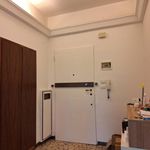 Affitto 2 camera appartamento di 77 m² in Bologna