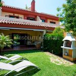 Rent 3 bedroom house of 300 m² in Marbella