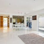 Rent 3 bedroom house of 462 m² in Gold Coast