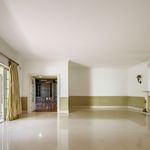 Rent 1 bedroom apartment of 309 m² in Alcabideche