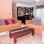 Rent a room of 200 m² in Vari