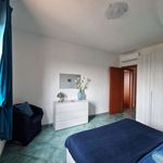 Affitto 2 camera casa di 120 m² in Brindisi