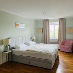 Miete 3 Schlafzimmer wohnung von 123 m² in München