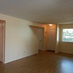 Rent 2 bedroom apartment of 1372 m² in Newington