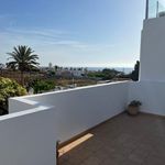 Alquilo 3 dormitorio casa de 500 m² en Almería