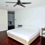 Rent 4 bedroom apartment of 380 m² in Khlong Toei
