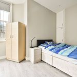 Rent 5 bedroom flat of 141 m² in London