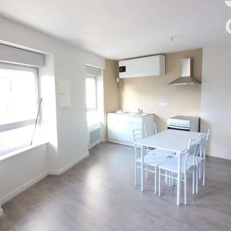 Location appartement 1 pièce 29 m² Ambert (63600)