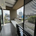 Rent 3 bedroom house of 300 m² in Phra Khanong