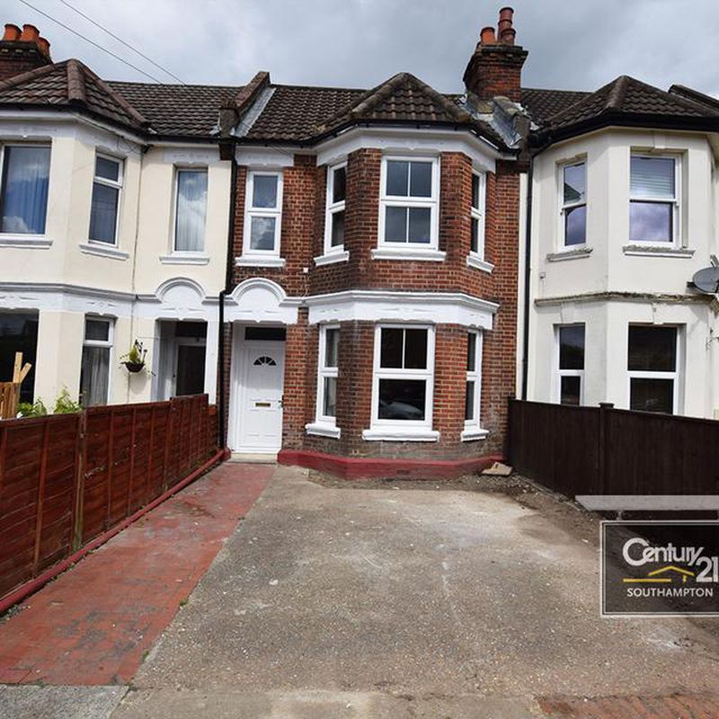 Suffolk Avenue, SOUTHAMPTON SO15 4 bed terraced house to rent - £1,950 pcm (£450 pw) Freemantle