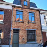 Huur 4 slaapkamer huis van 173 m² in Brugge
