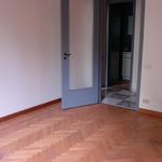 Affitto 5 camera appartamento di 200 m² in Torino