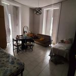 Affitto 3 camera appartamento in Naples