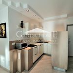 Affitto 1 camera appartamento di 58 m² in Desenzano del Garda