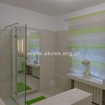 Wynajmij 5 sypialnię dom z 300 m² w Piaseczno