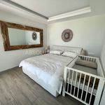 Alquilo 3 dormitorio apartamento de 150 m² en Estepona